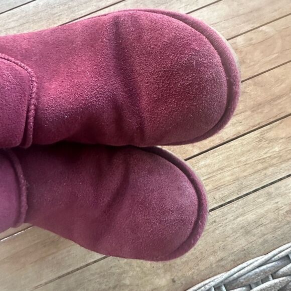 UGG by Koolabura Red Suede Boots 9 - Picture 3 of 9